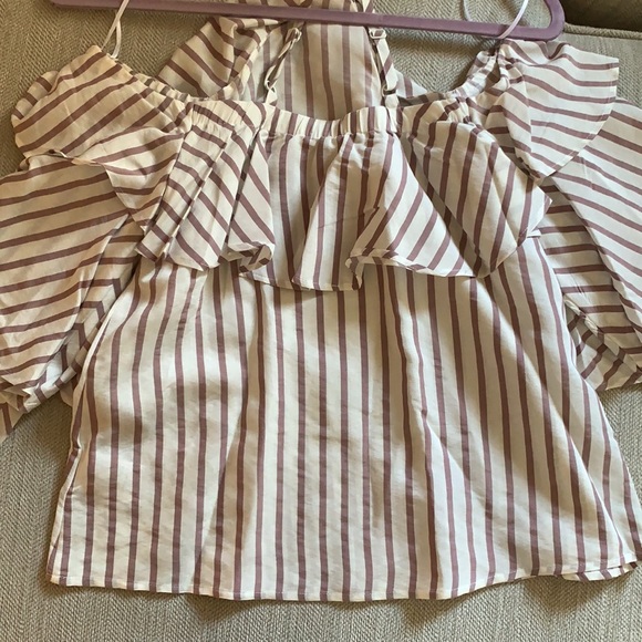 Off the shoulder top - Picture 3 of 3